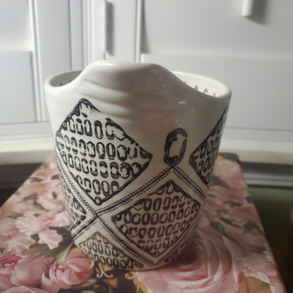 Beautiful Artisan Measuring Cup - Picture 8 of 10